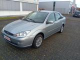 Ford Focus 1.6 Ghia,Tüv Neu - Ford Focus aus 2003: Ghia