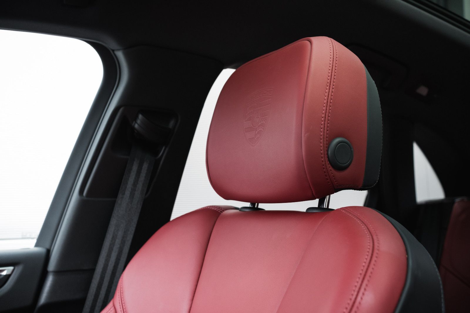 Fahrzeugabbildung Porsche Macan T-21 Zoll - el. Sitz m. Memory-Pano-360Kam