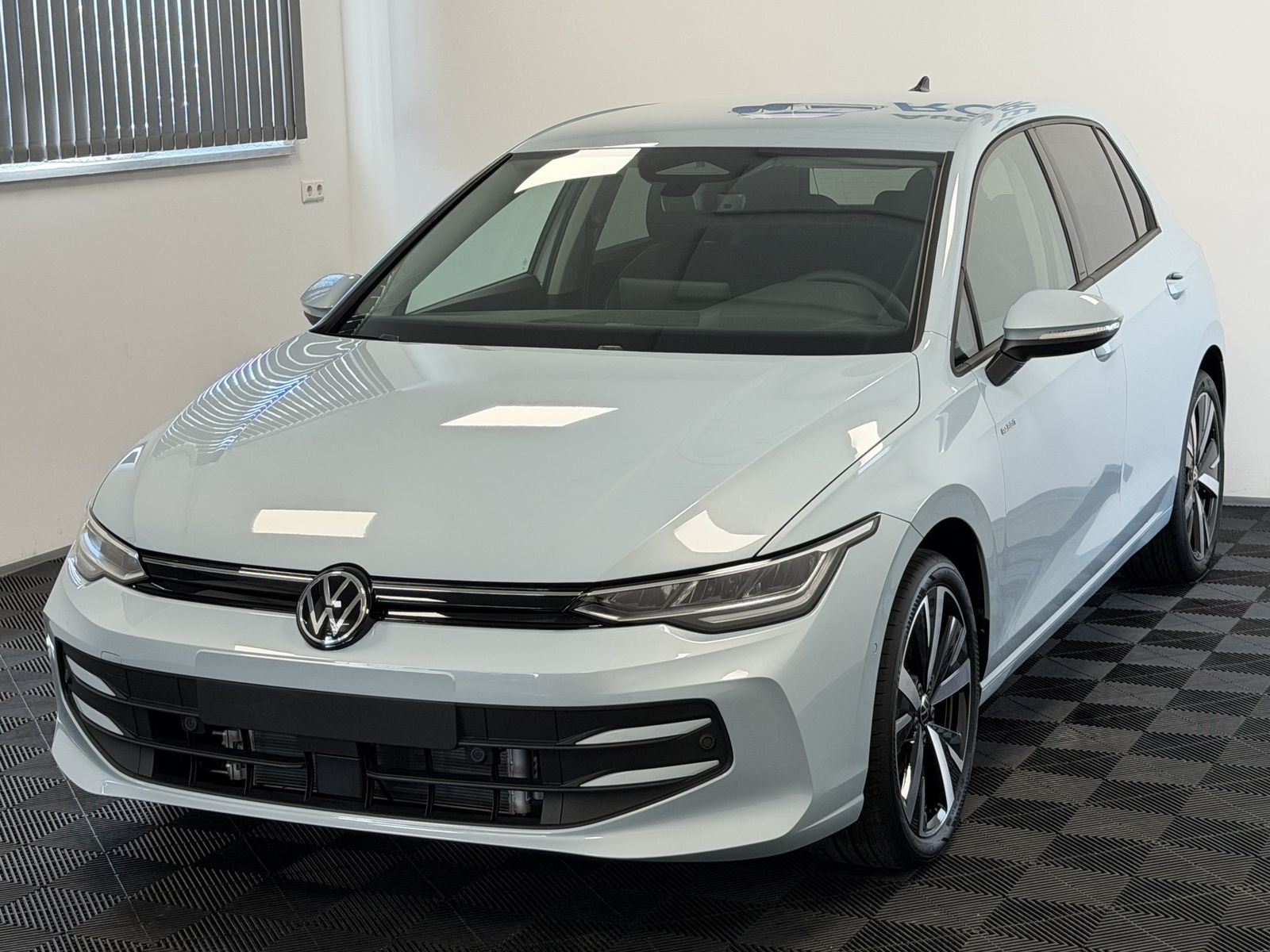 Volkswagen Golf 1.5 eTSI DSG Life 5J-Garantie ErgoActiv AHK imagem 2