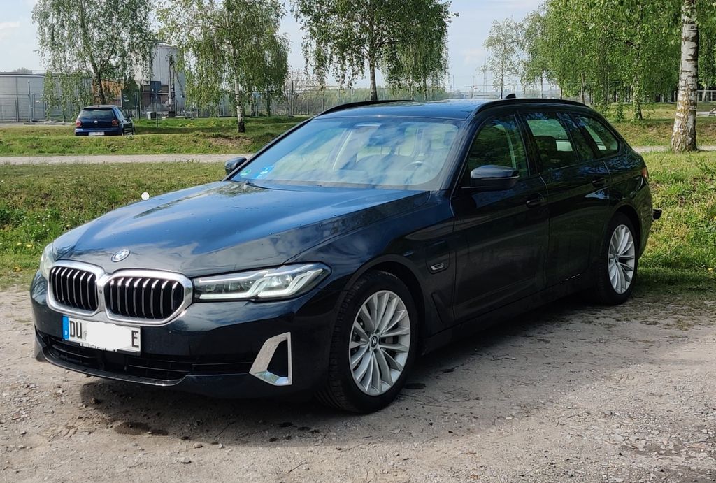 Image of BMW 530