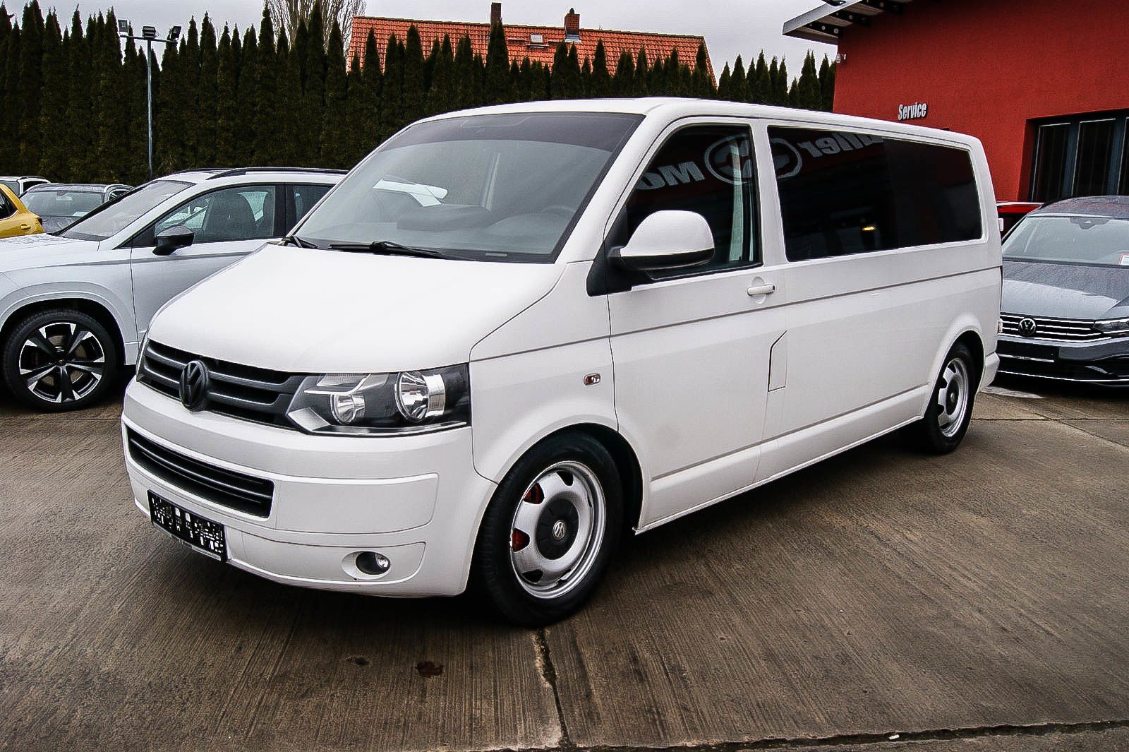 Fahrzeugabbildung Volkswagen T5 2.0TDI Mixto lang 4Motion DSG 5-SITZE ANHZV