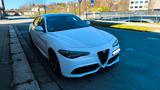 Alfa Romeo Giulia 2.2 Diesel Veloce Q4 mit Quadrifoglio - Alfa Romeo Giulia: Quadrifoglio