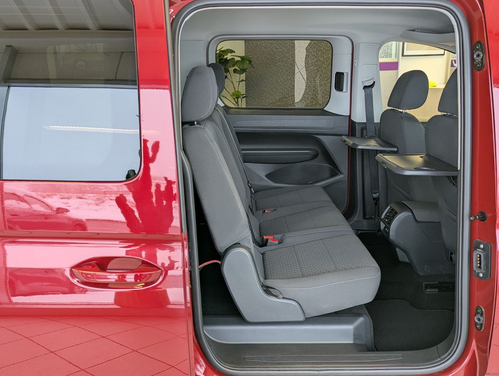 FORD Grand Tourneo L2 Titanium 7-Sitze Bi-LED Cam AHK - Image 17