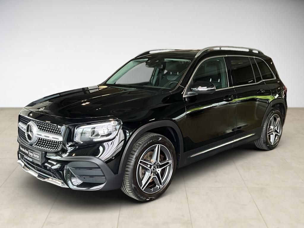 Mercedes-Benz GLB 220