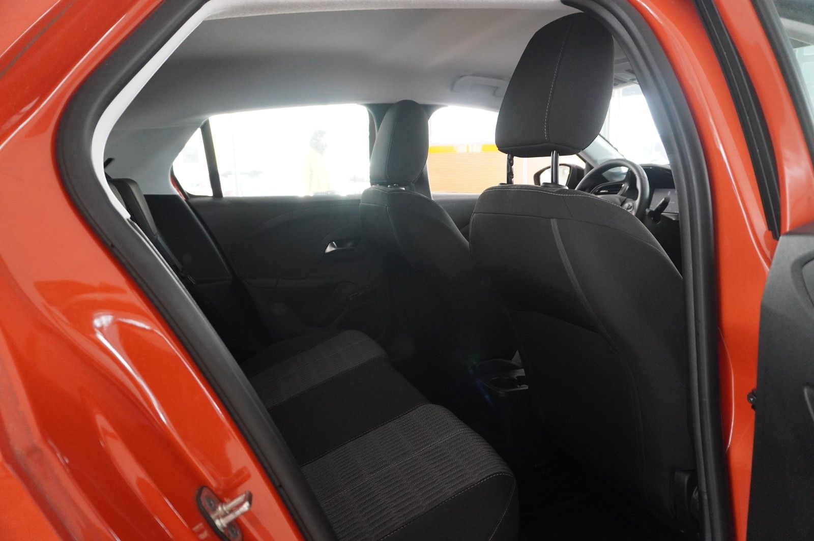 Fahrzeugabbildung Opel Corsa-e F EDITION 7KW NAVI/VIRT/TEMP/DAB/WÄRMEP.