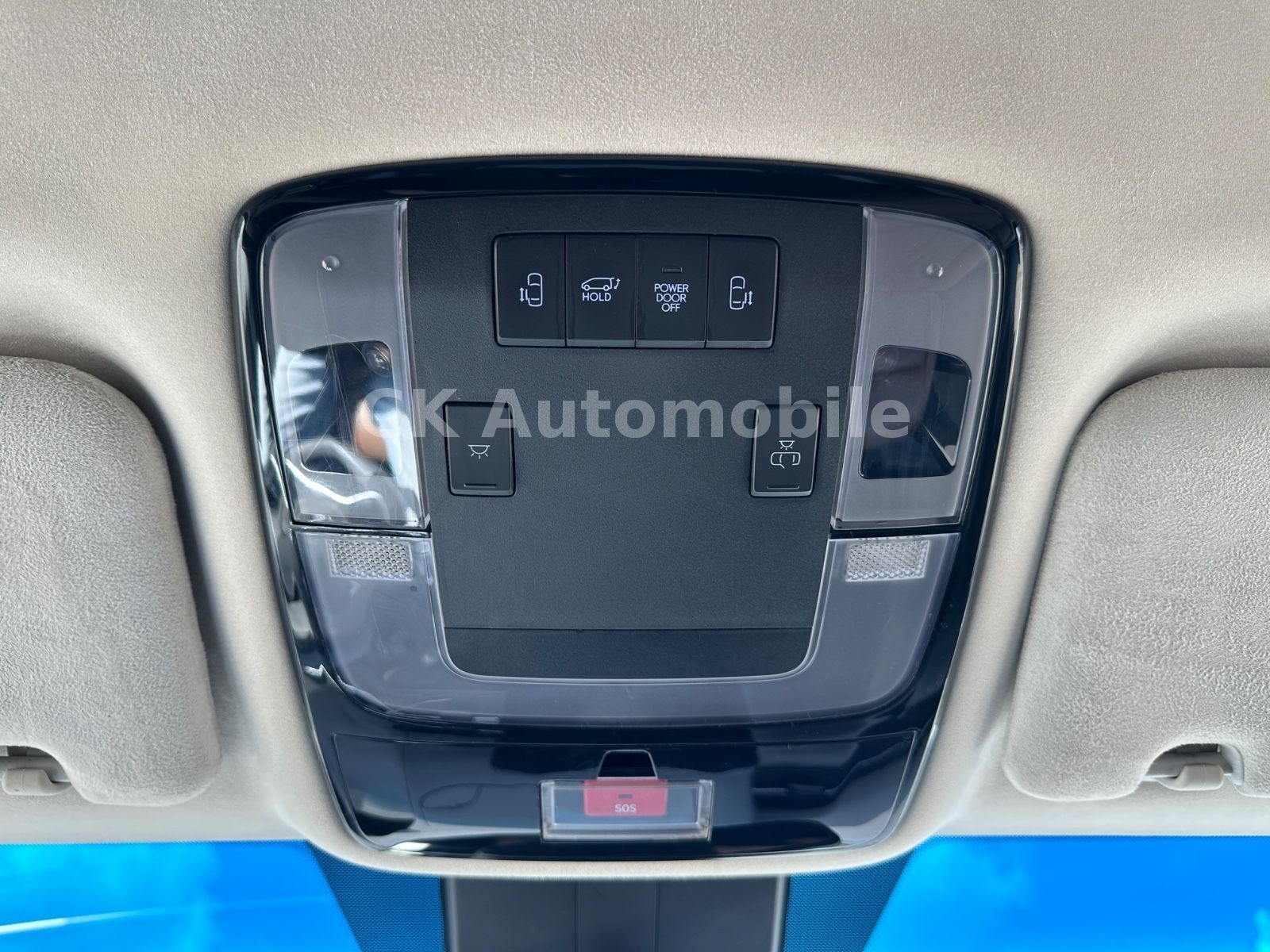 Fahrzeugabbildung Hyundai Staria Premium Signature 4WD/7Sitze/Navi/ACC/AHK