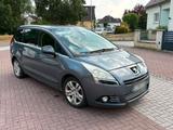 Peugeot 5008 2.0 HDI 150ps 7 Sitze - Peugeot e-5008