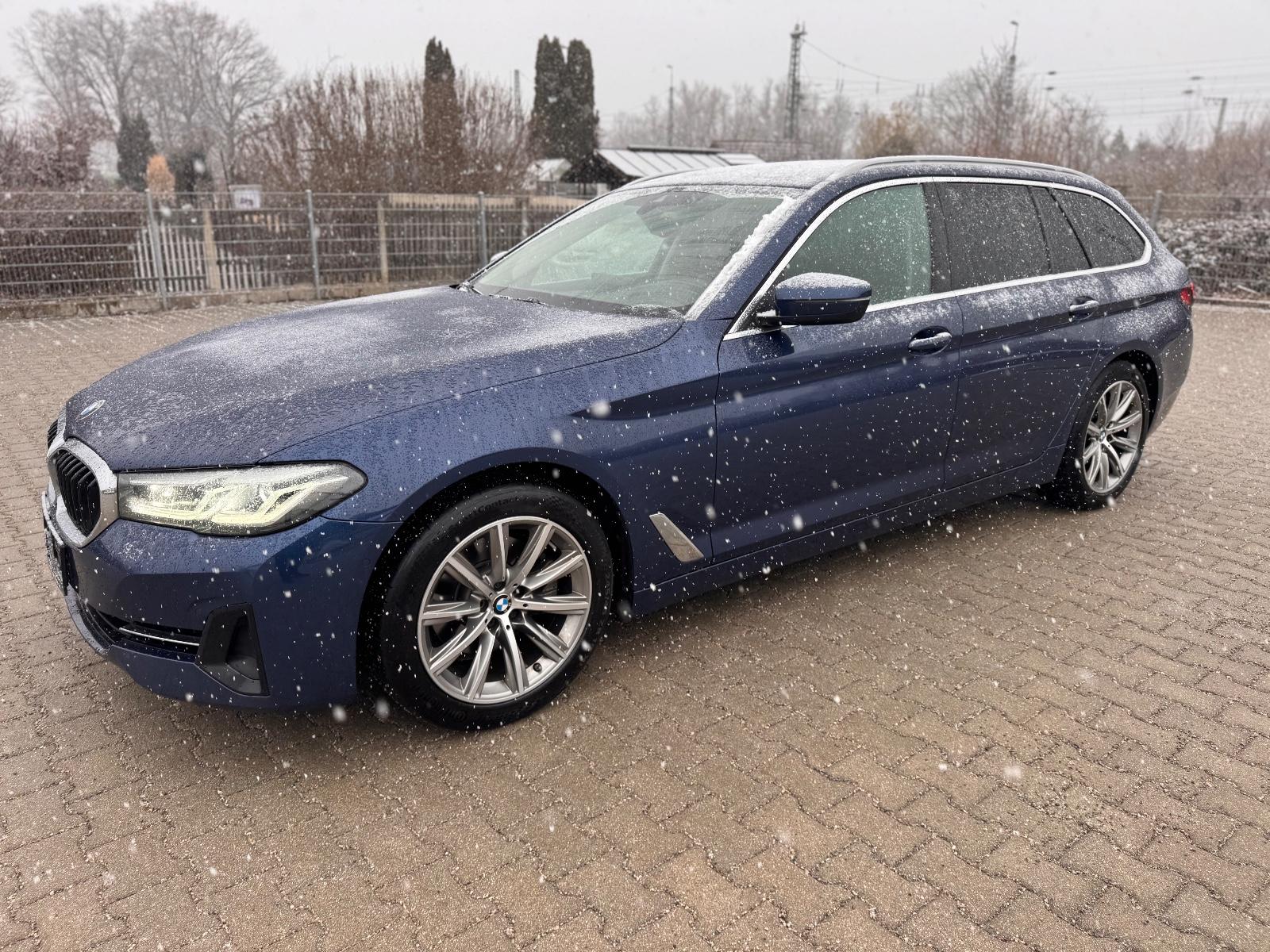 BMW 520D Touring NAVI AHK Live Cockpit