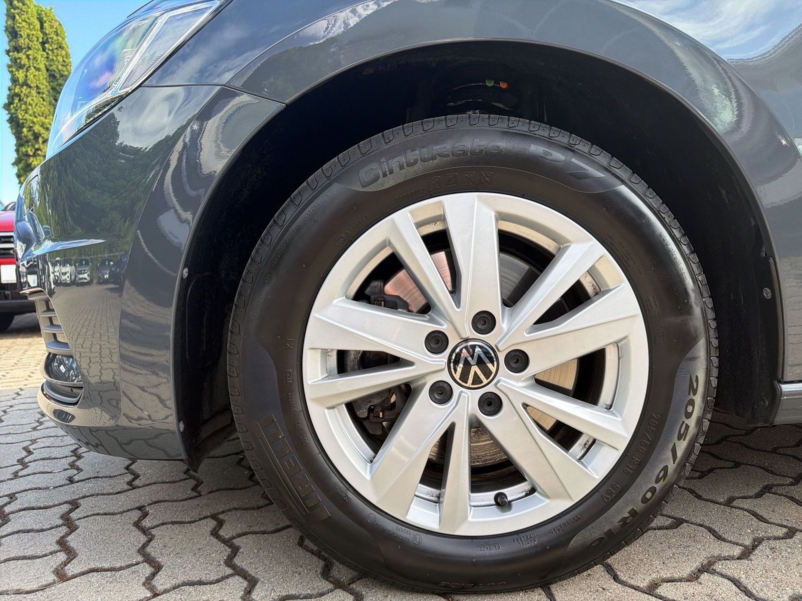 TouranComfortline TDi DSG 7S Navi LED Kamera