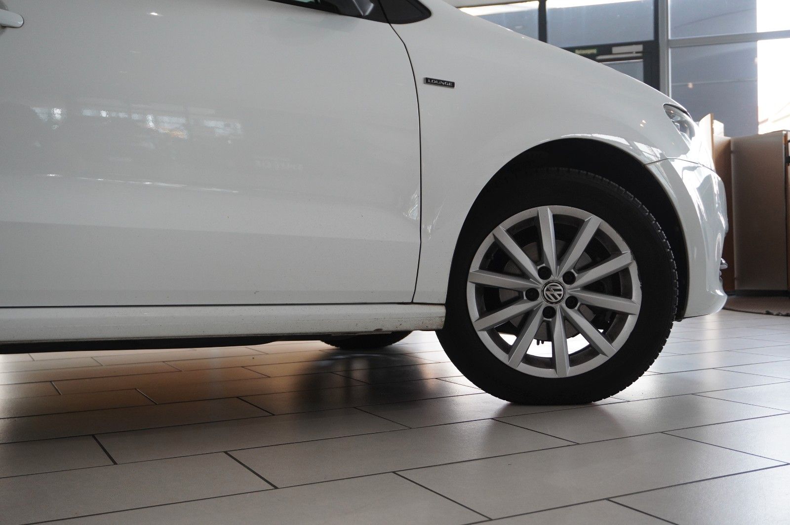 Fahrzeugabbildung Volkswagen Polo V 1.2 TSI LOUNGE DSG NAVI/KLIMA/PDC/TEMP.