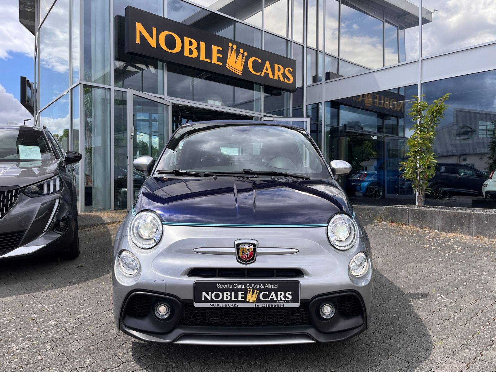 Fahrzeugabbildung Abarth 695C Rivale  Automatik XENON LEDER ALU