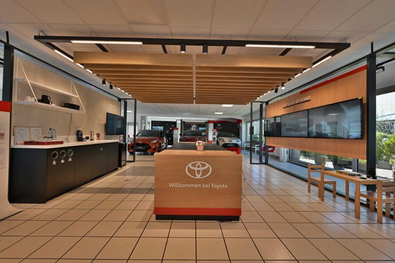 showroom-image-main