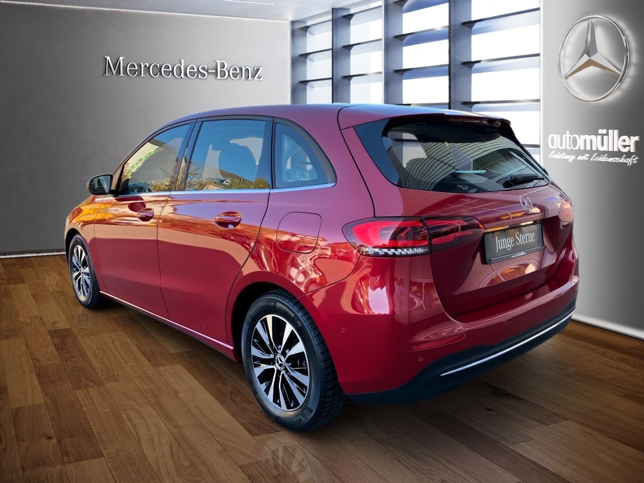 Fahrzeugabbildung Mercedes-Benz B 180 LED+NAVI+SHZ+CARPLAY+PARKASSIST.+VERKZ.ASS