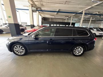 Volkswagen Passat - 2