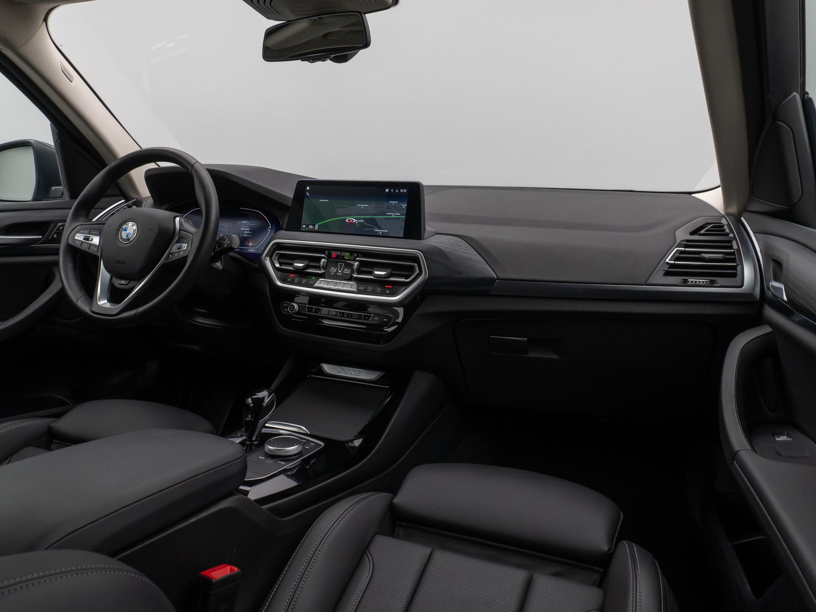 Fahrzeugabbildung BMW X3 xD20d Kamera DAB HiFi Lenkrhz AHK Alarm Sport