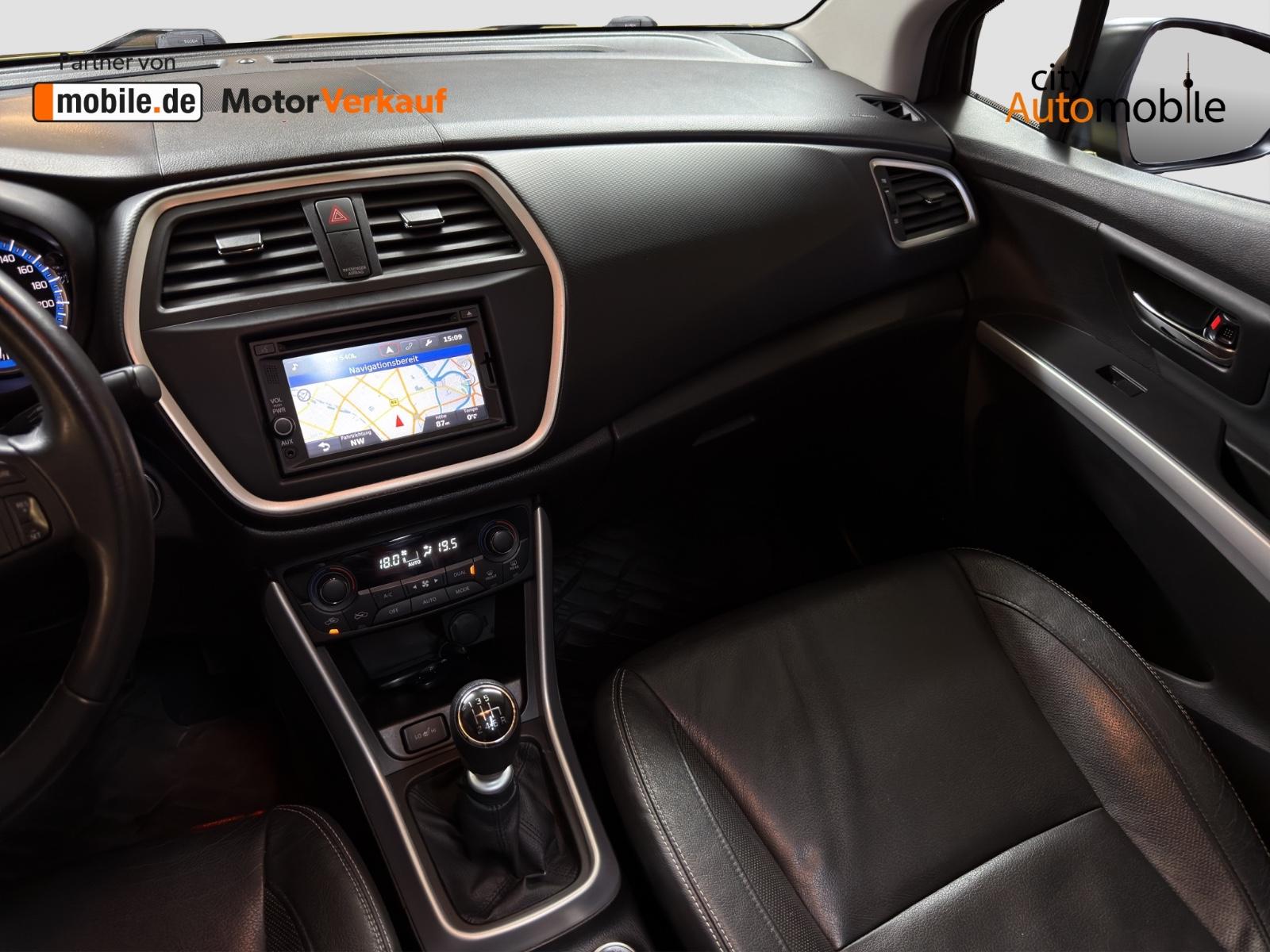 Suzuki SX4 S-Cross 4x4/1.HAND/V-LEDER/PANO/NAVI/KAM/SHZ