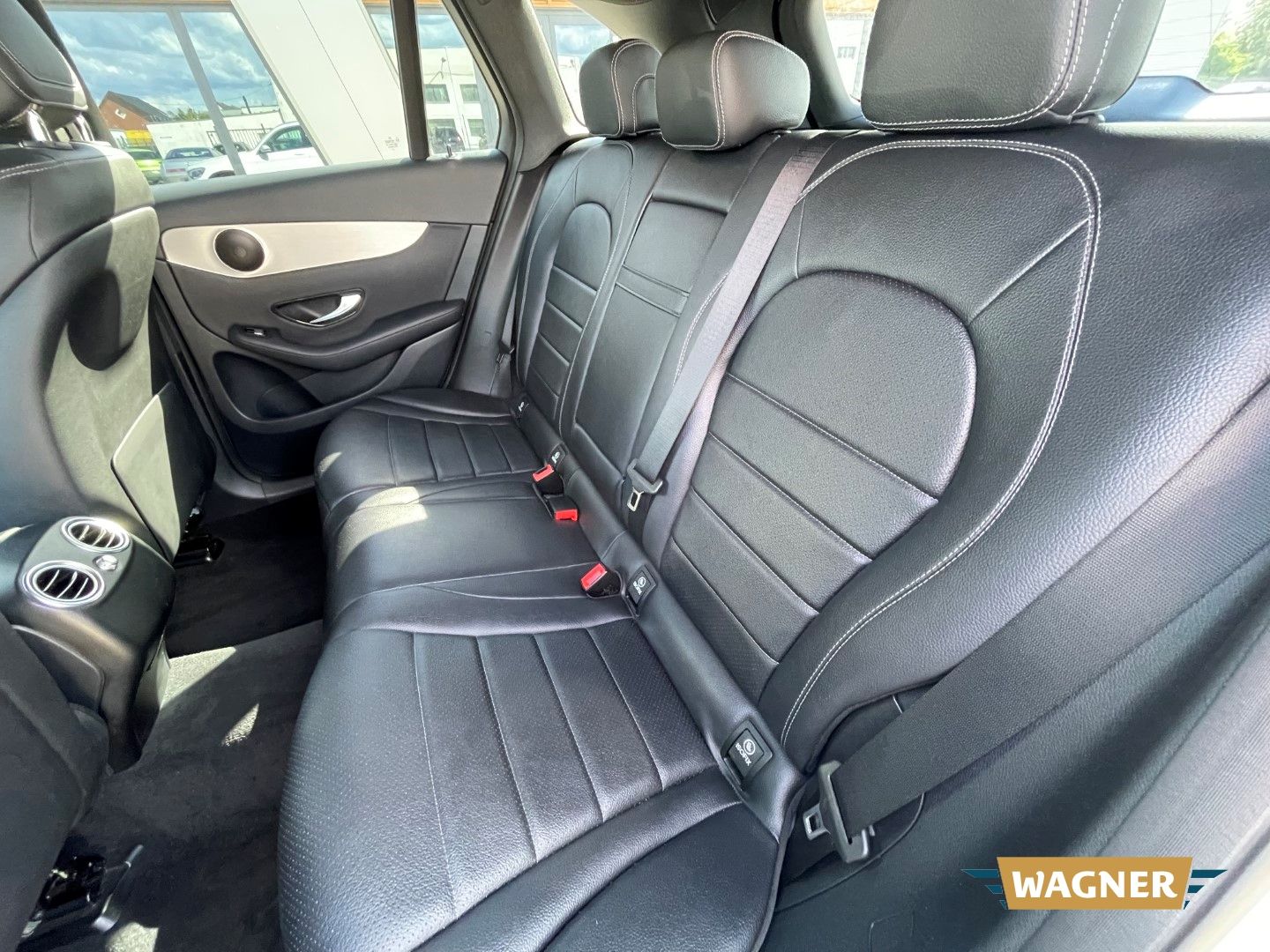 Fahrzeugabbildung Mercedes-Benz GLC 300 Sitzheizung Memory Sitze el.Heckklappe