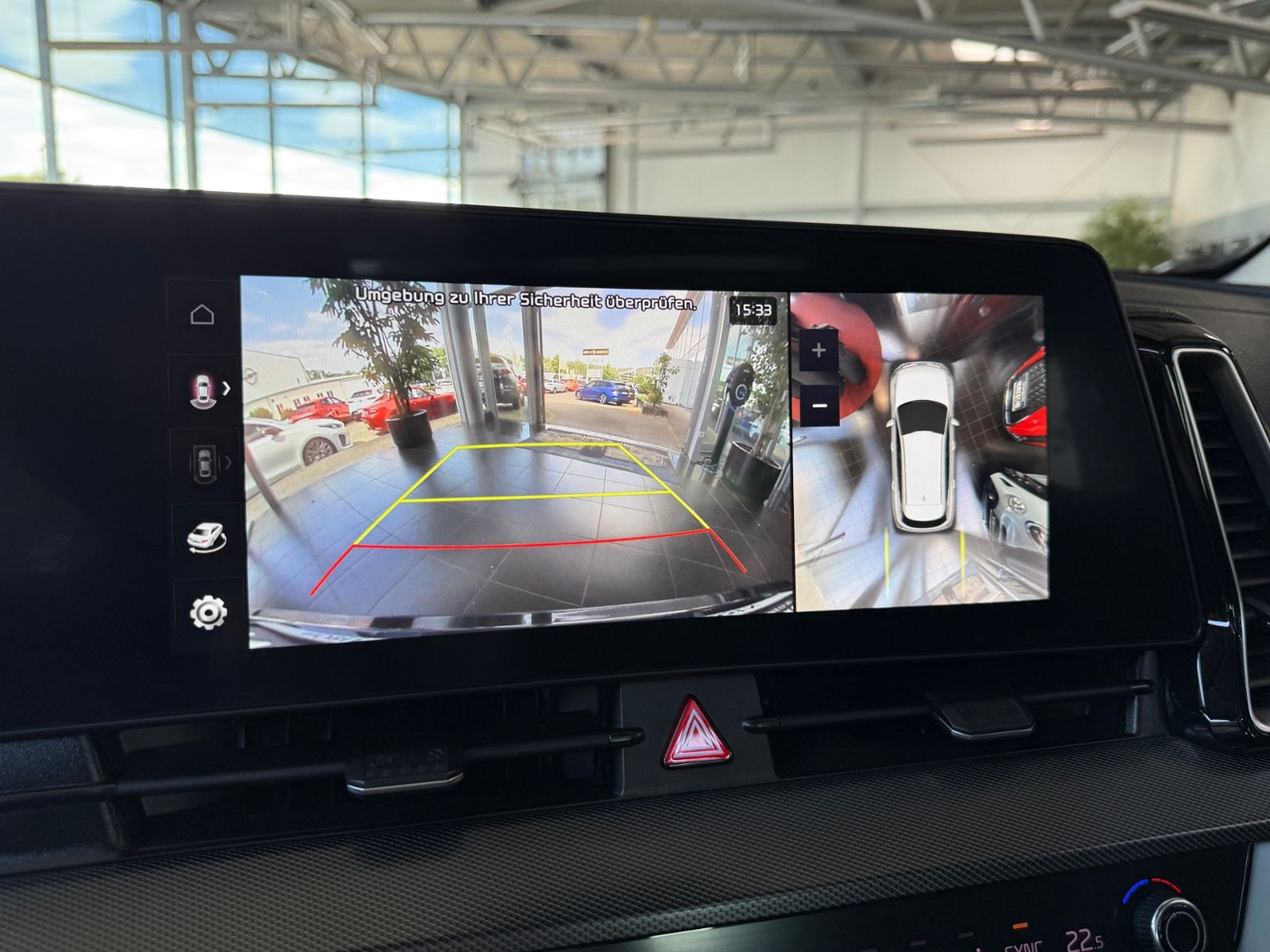 Fahrzeugabbildung Kia Sportage Spirit 4WD AHK PANO 360° H/K LEDER