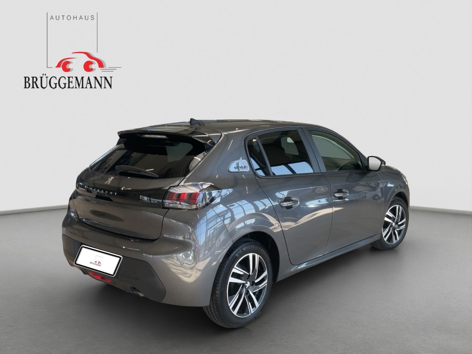 Fahrzeugabbildung Peugeot 208 1.2 PureTech Style