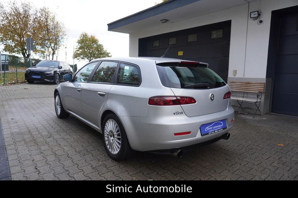 Alfa Romeo 159