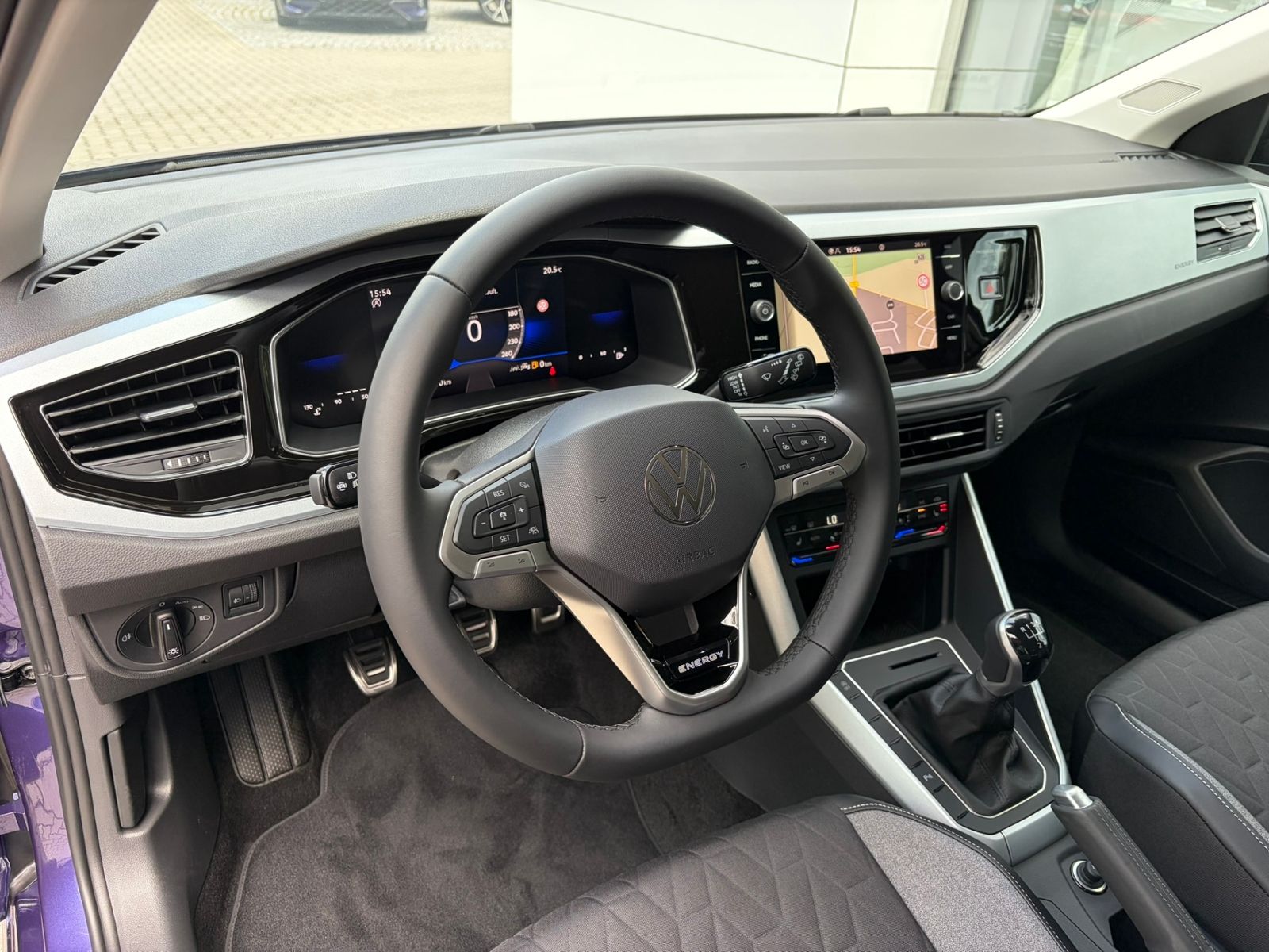 Fahrzeugabbildung Volkswagen Polo ENERGY 1.0 TSI *Navi, Ganzjahresreifen, Rüc