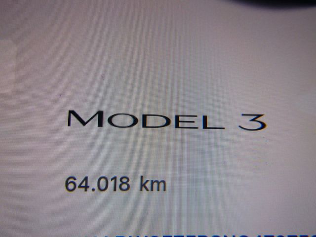 Fahrzeugabbildung Tesla Model 3 Standard RWD >Wärmep/Autopilot/Glasdach<