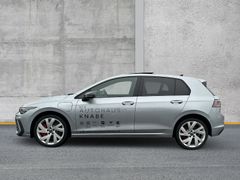 Fahrzeugabbildung Volkswagen Golf VIII 1.5 GTE DSG FACELIFT PANO HuD AHK