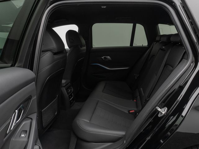 Foto Nummer 26: BMW 330i