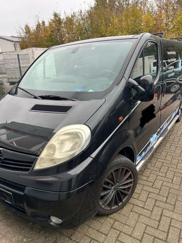 Opel Vivaro 2,5 DCI Automatik, TÜV bis 05/25