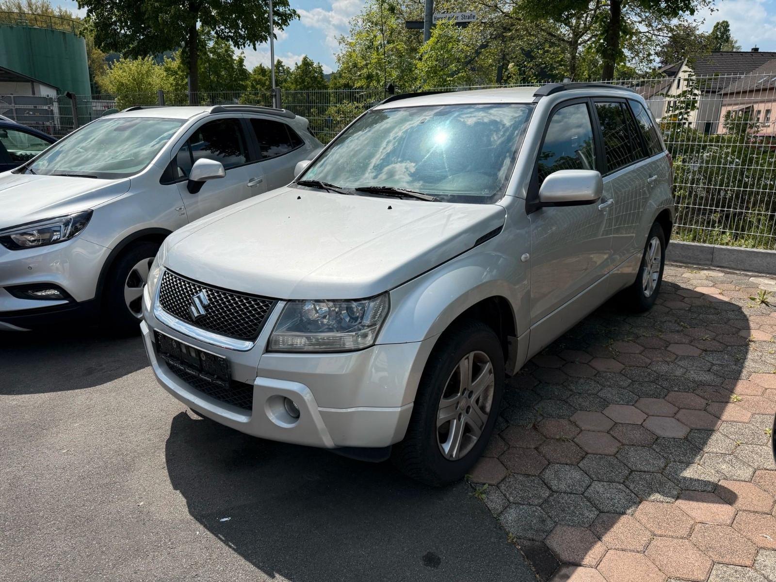 Suzuki Grand Vitara 2.0 Comfort Allrad TÜV 03.28