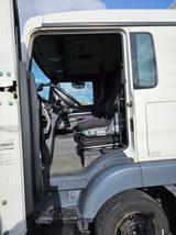 MAN TGL 12.220 4x2 BL