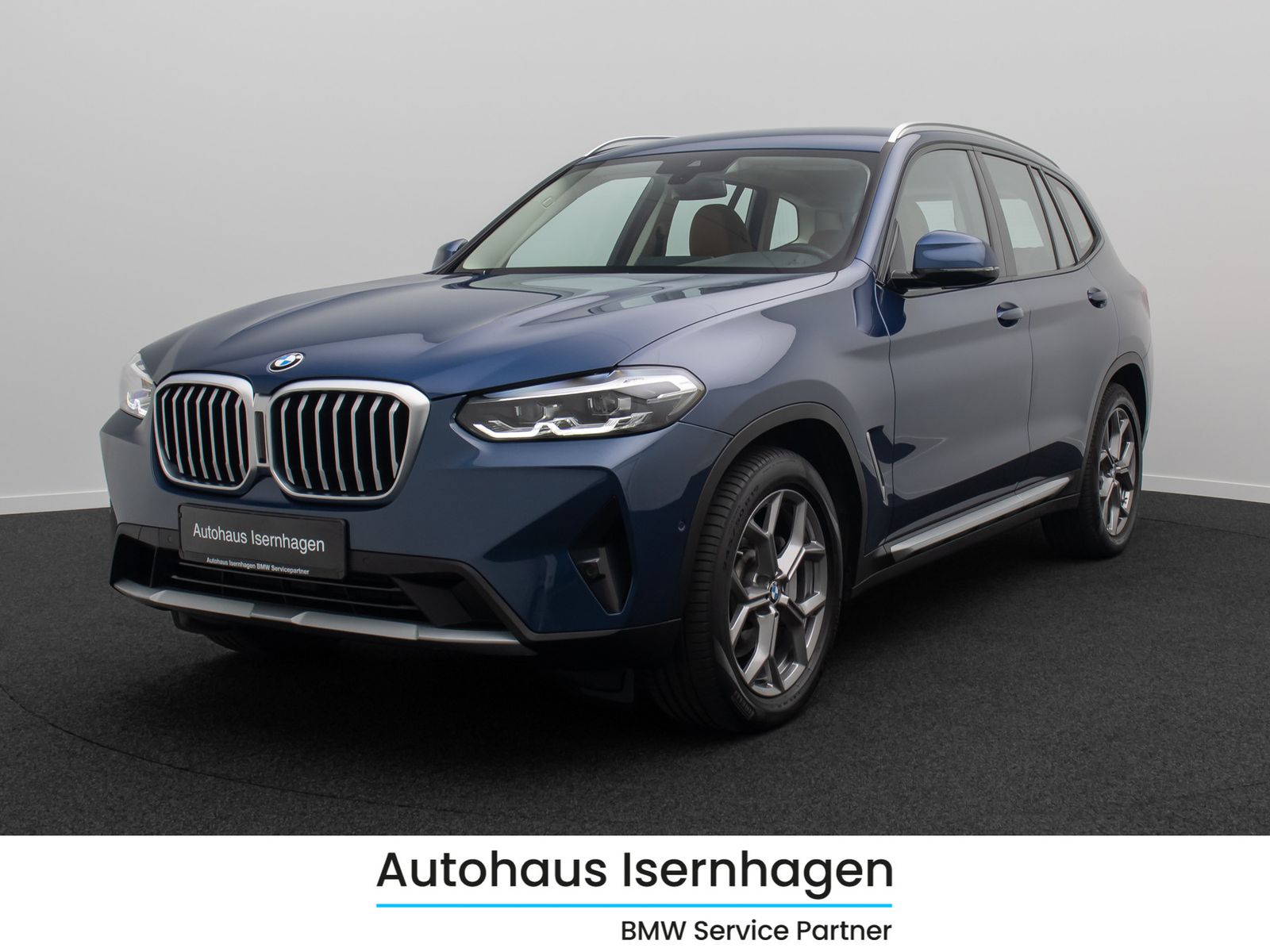 Fahrzeugabbildung BMW X3 xD30i AHK Kamera DAB Komfort Memory Leder 19"
