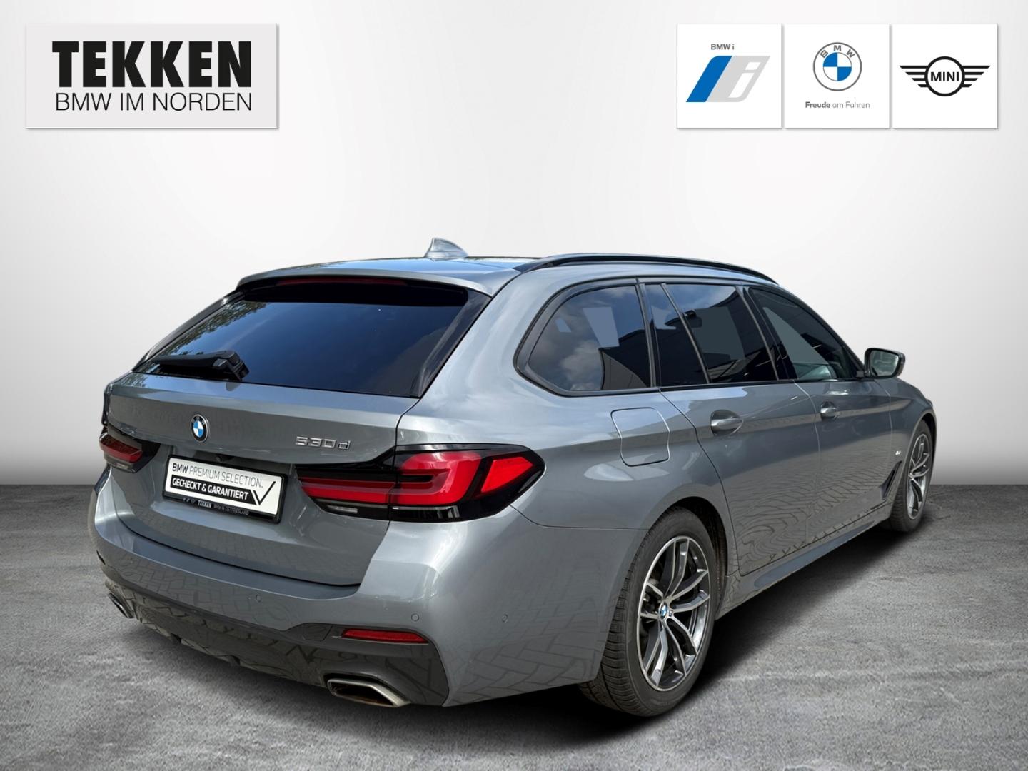 BMW 530 d Touring M-Sport/HUD/HiFi/RFK/AHK/Pano