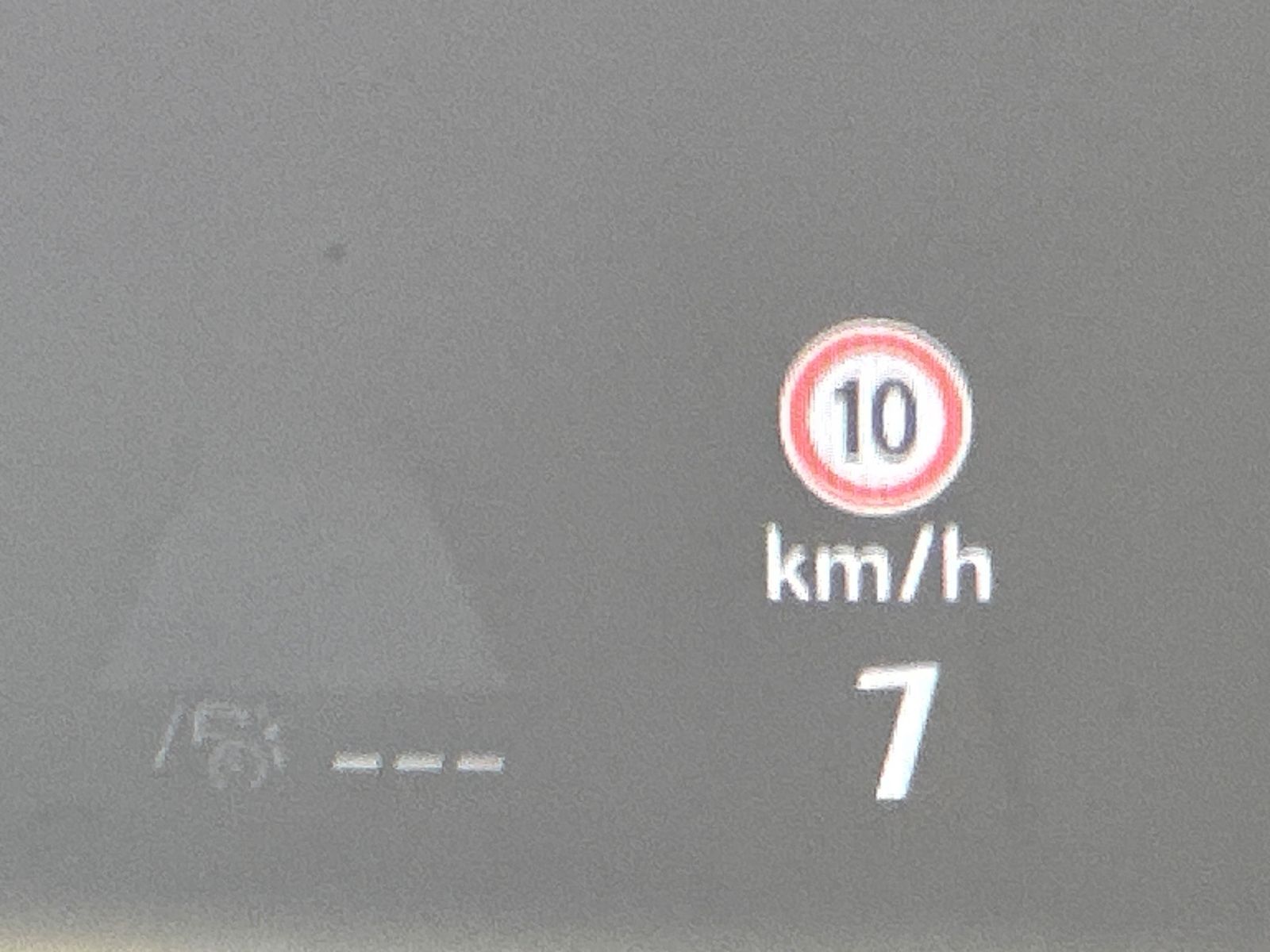 Fahrzeugabbildung CUPRA Terramar 1.5 eTSI DSG NAV+LED+AHK+HUD+KAM+SHZ