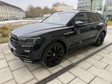 Volkswagen Touareg 3.0 V6 TDI 4MOT R-Line Black Style Pano  - Volkswagen Touareg: Black