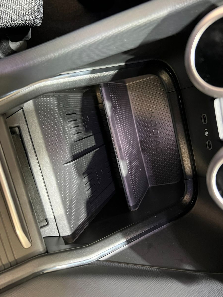 Fahrzeugabbildung SKODA Kodiaq 1.5 TSI iV DSG Selection 5-Si. AHK