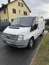 Ford Transit Custom weiß - gebrauchte Ford Transit Custom aus dem Jahr 2013