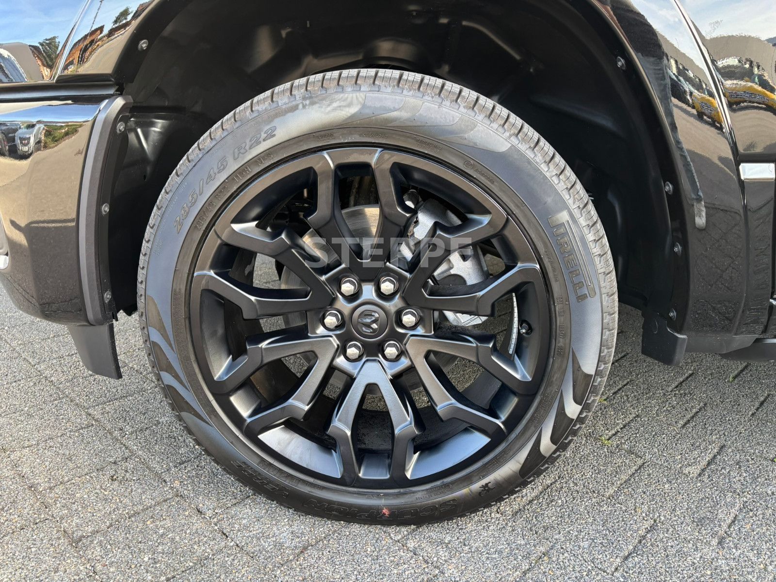 Dodge 2026 RAM 1500 Limited Night 5,7LV8 MultiTailgate