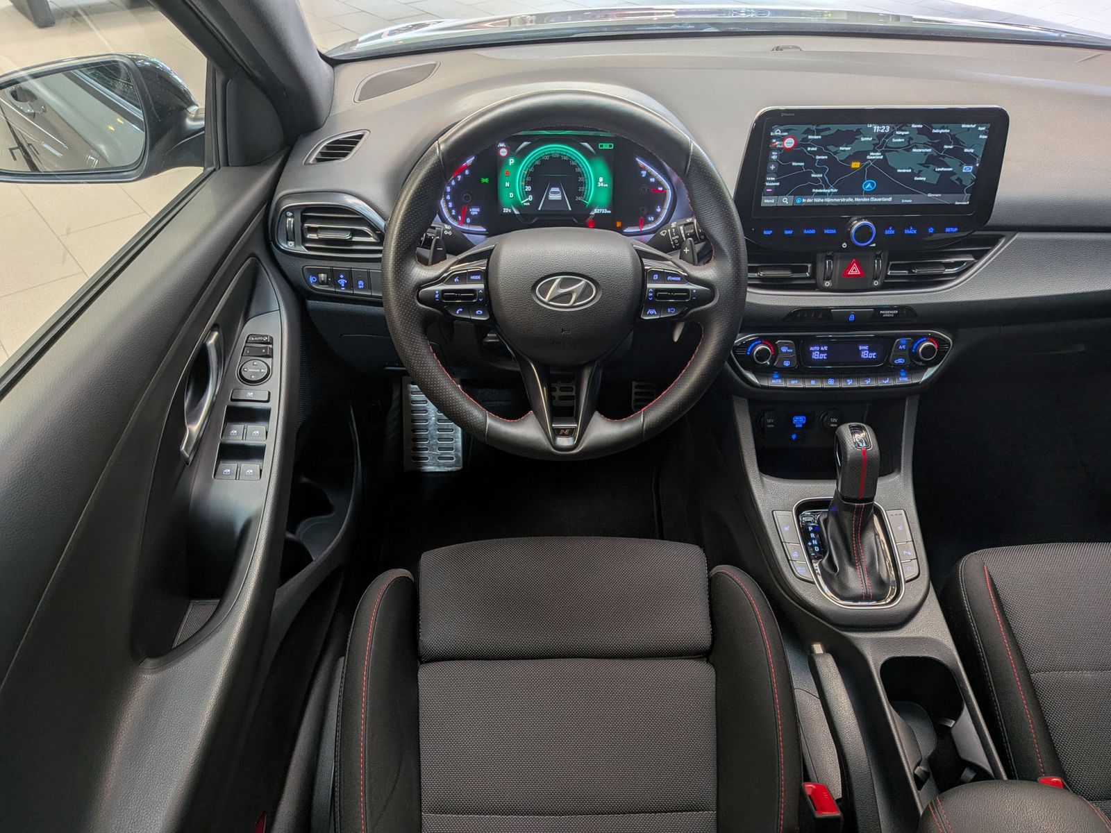 Fahrzeugabbildung Hyundai i30 1.5 N-Line LED*CARPLAY*CAM*PANO*KEYLESS*18"