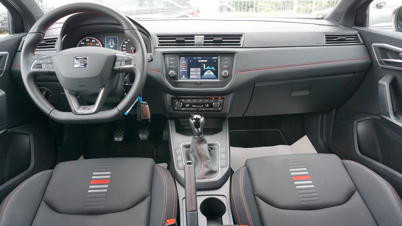 Fahrzeugabbildung SEAT Ibiza FR, Full Link, LED, PDC, Touch, SHZ, Sport
