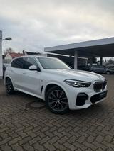 BMW X5 30D M Sport H/K LüftFed Massage Integral Pano - BMW X5 mit Diesel-Antrieb: Weiß, Luftfederung, Geländewagen