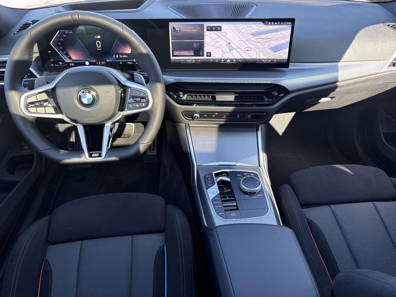 BMW 330i xDr T M SPORT Pano St Go LivePro,360,AdLED foto 11