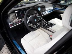 BMW 740 – 15 / 35