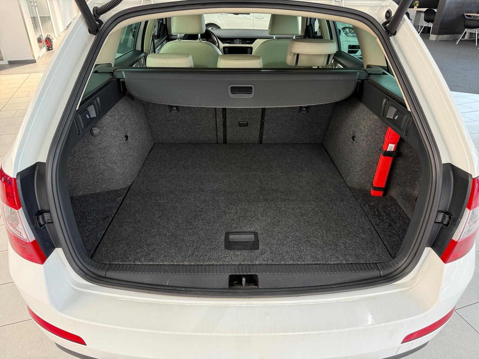 Skoda Octavia Combi 1.4 TSi Automatik Ambition Xenon