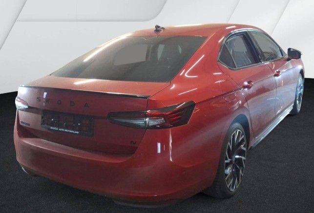 Skoda Superb - Bild 3
