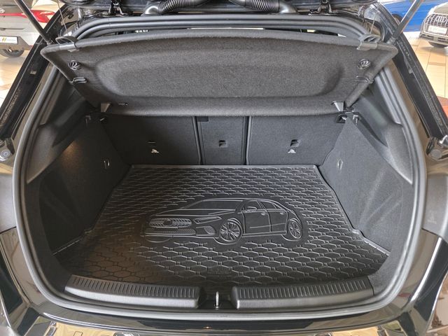 MERCEDES-BENZ A 220 — Foto 7
