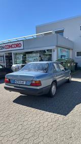Mercedes-Benz 200 - Mercedes-Benz Gebrauchtwagen von 1989