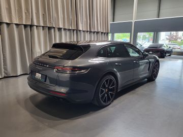 Porsche Panamera - 4