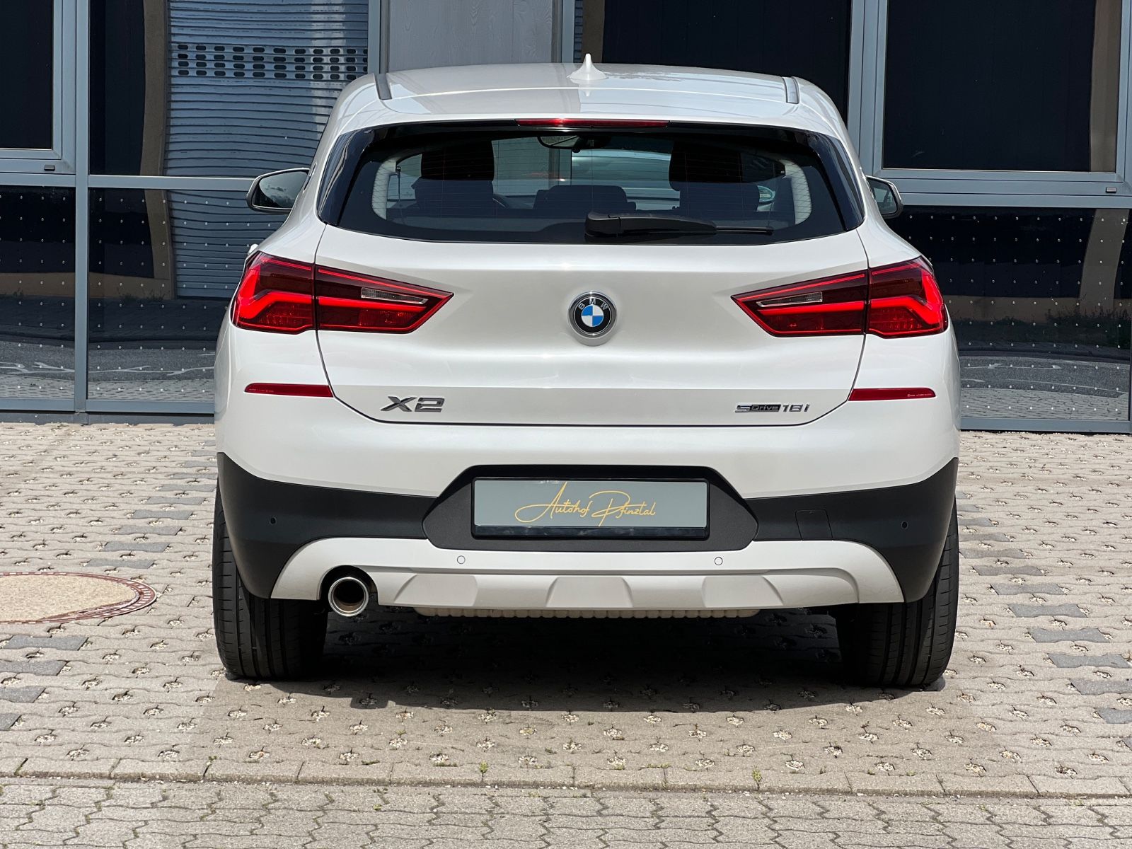 BMW X2 sDrive LED PDC HED-UP foto 7