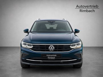 Volkswagen Tiguan - 8